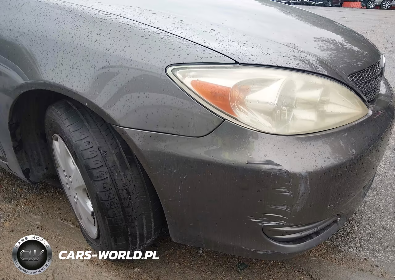 2002 Toyota Camry Le VIN:JTDBE32K320103653 - 14