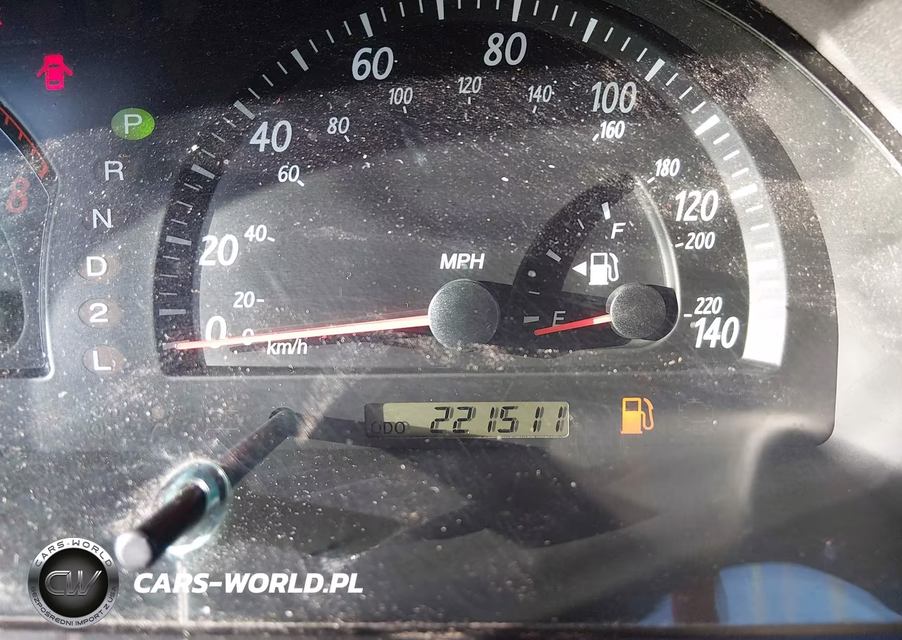 2002 Toyota Camry Le VIN:JTDBE32K320103653 - 15