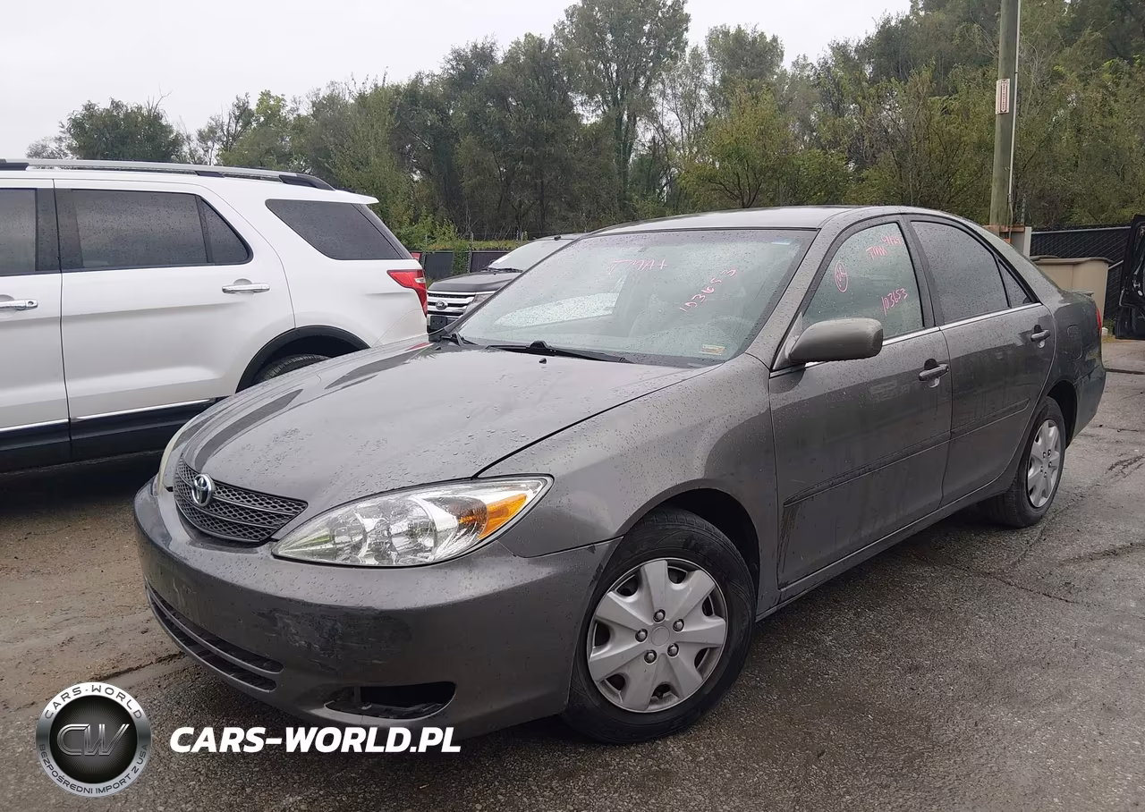 2002 Toyota Camry Le VIN:JTDBE32K320103653 - 2