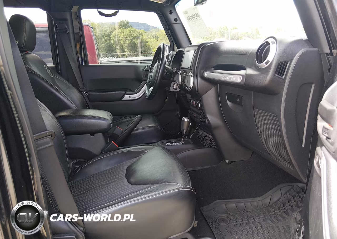 2015 Jeep Wrangler Unlimited Freedom Edition VIN:1C4BJWDG1FL560830 - 5