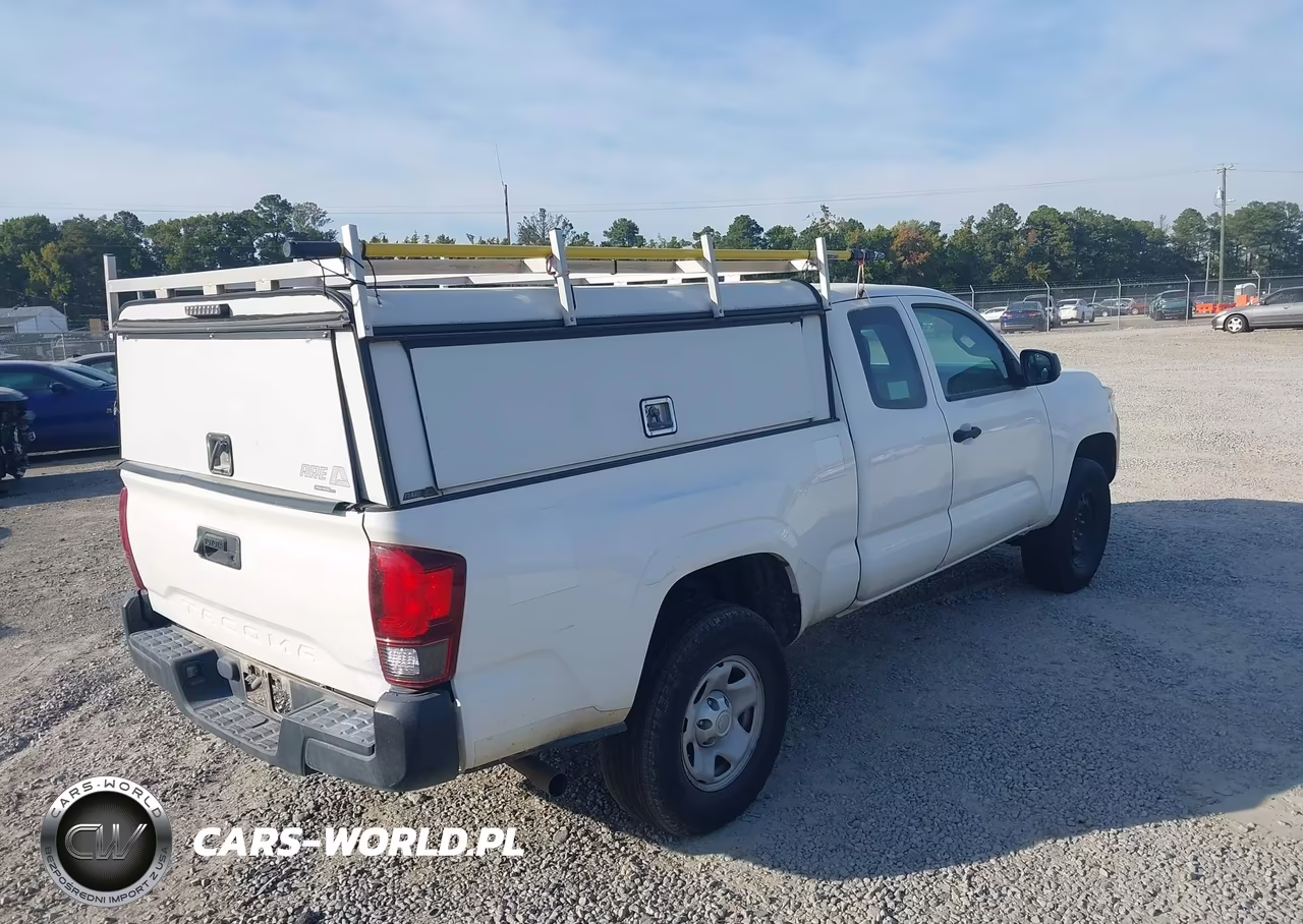 2018 Toyota Tacoma Sr VIN:5TFRX5GN0JX117961 - 4