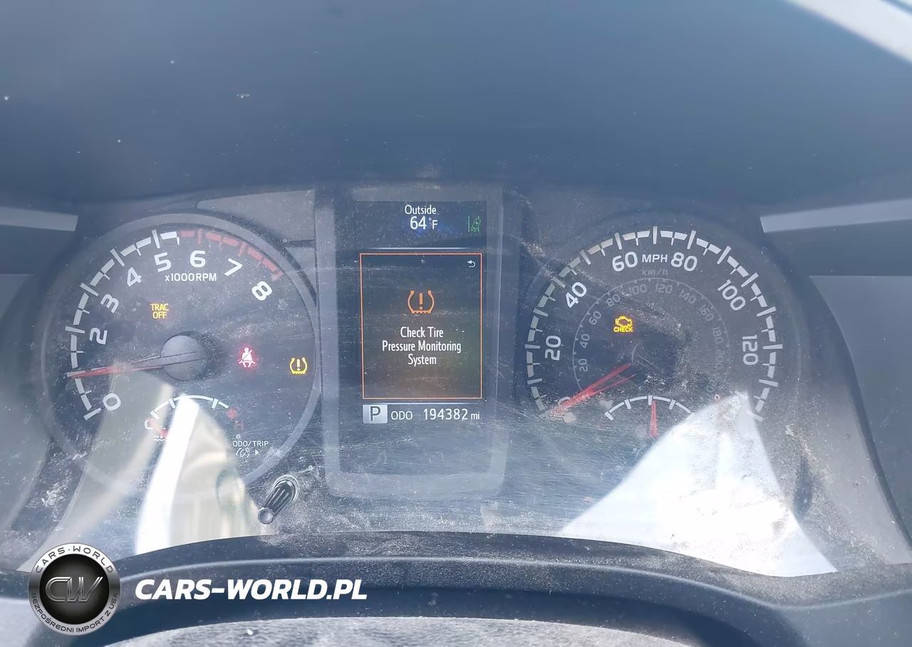 2018 Toyota Tacoma Sr VIN:5TFRX5GN0JX117961 - 7