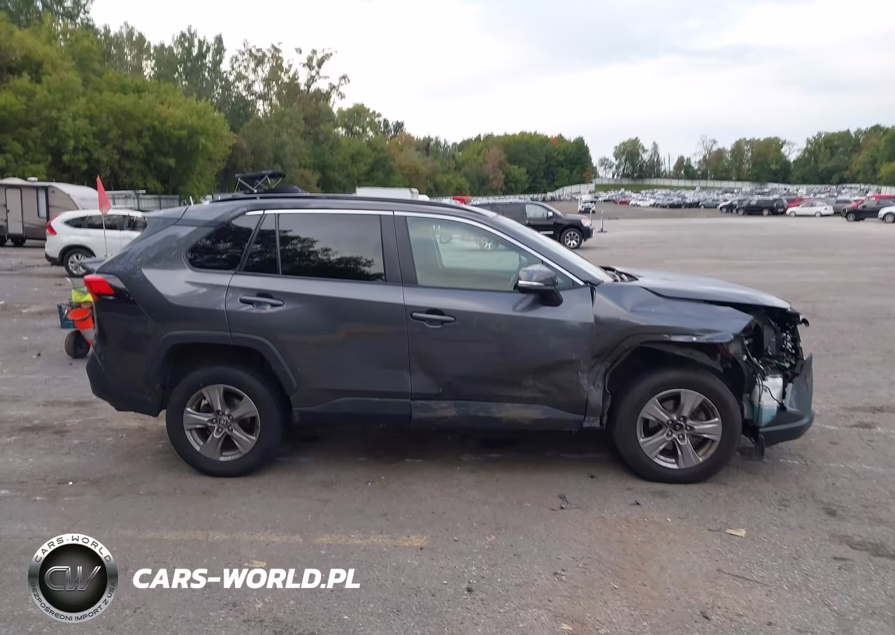2023 Toyota Rav4 Xle VIN:2T3P1RFVXPC388283 - 13
