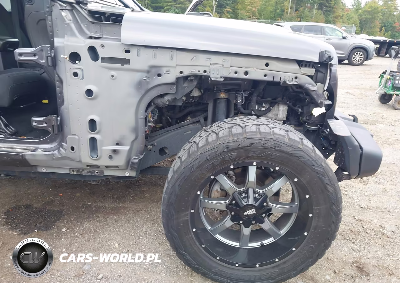 2018 Jeep Wrangler Unlimited Sport S 4X4 VIN:1C4HJXDN7JW253491 - 18