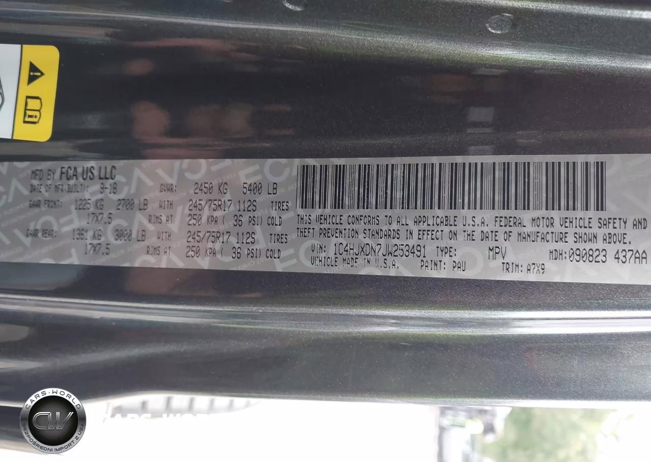 2018 Jeep Wrangler Unlimited Sport S 4X4 VIN:1C4HJXDN7JW253491 - 9