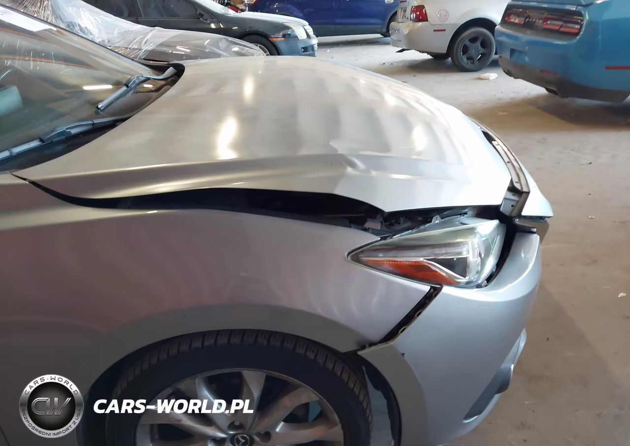 2014 Mazda Mazda3 S Grand Touring VIN:JM1BM1W32E1187473 - 18
