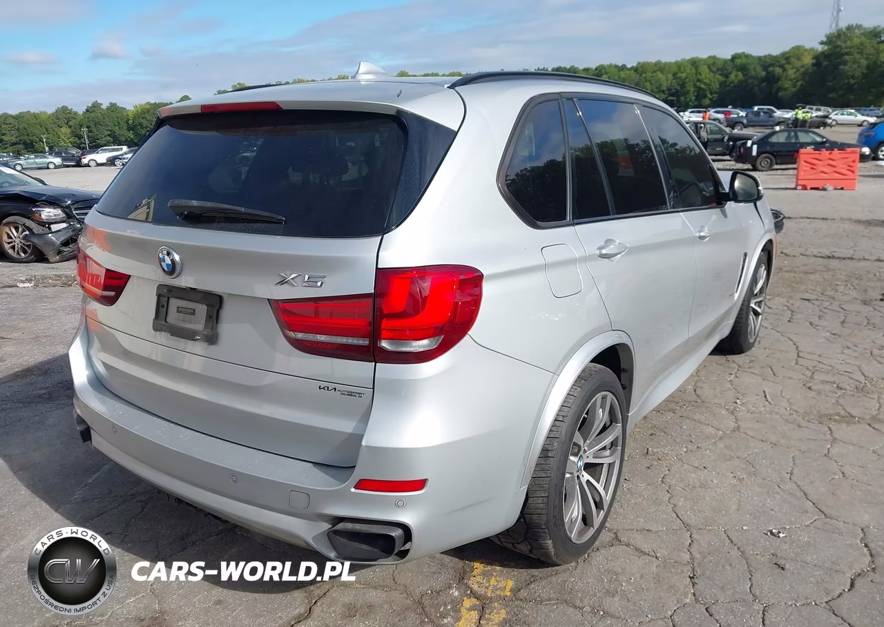 2016 BMW X5 xDrive50I VIN:5UXKR6C58G0J83049 - 4