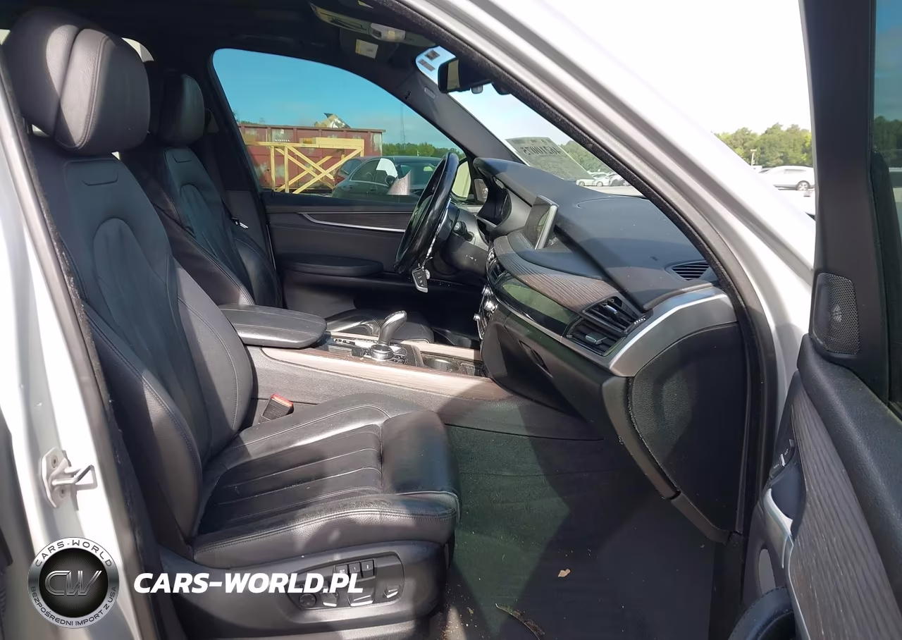 2016 BMW X5 xDrive50I VIN:5UXKR6C58G0J83049 - 5