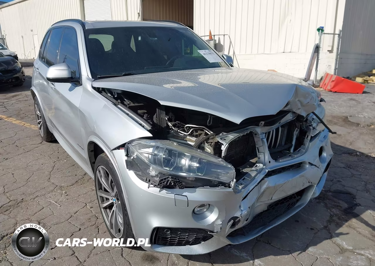 2016 BMW X5 xDrive50I VIN:5UXKR6C58G0J83049 - 6