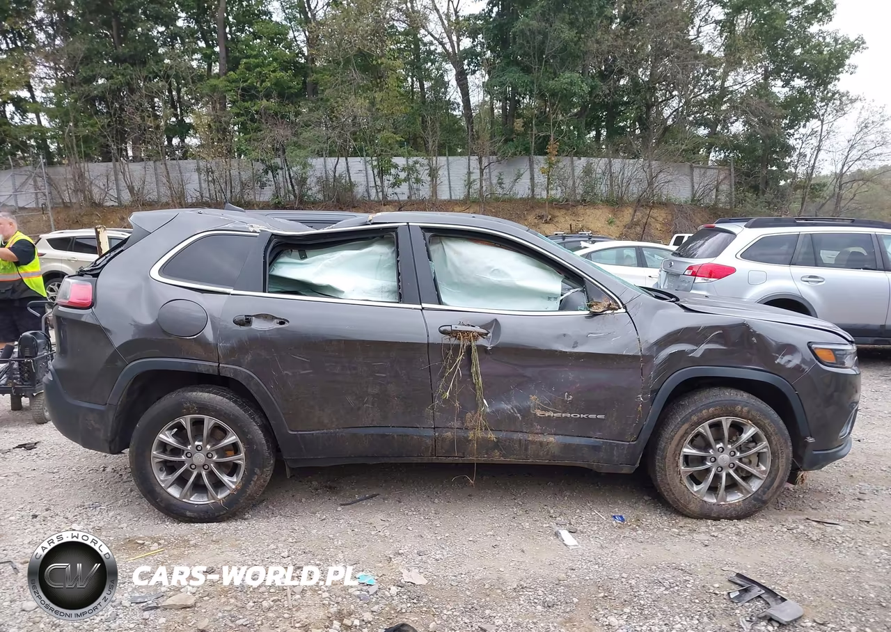 2020 Jeep Cherokee Latitude Plus 4X4 VIN:1C4PJMLX9LD507102 - 13