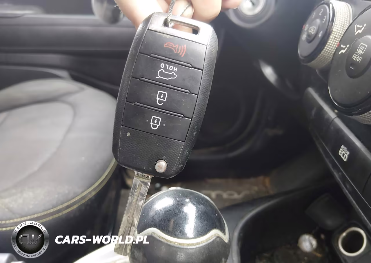 2014 Kia Soul + VIN:KNDJP3A58E7741202 - 11