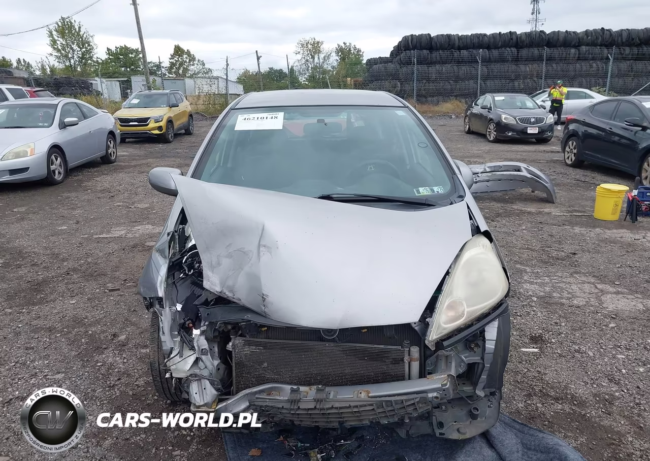 2009 Honda Fit Sport VIN:JHMGE88469S030030 - 6