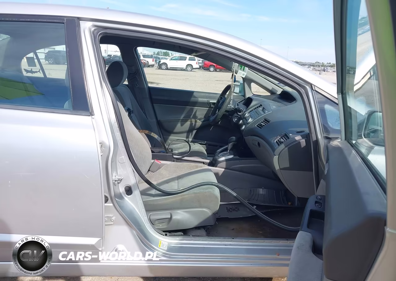 2010 Honda Civic Lx VIN:2HGFA1F54AH323384 - 5