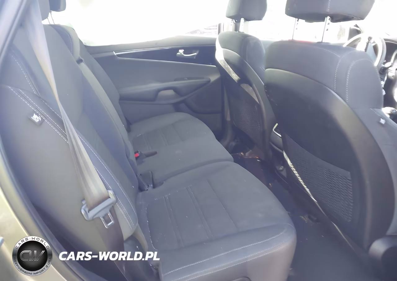 2018 Kia Sorento 2.4L Lx VIN:5XYPG4A35JG408791 - 8