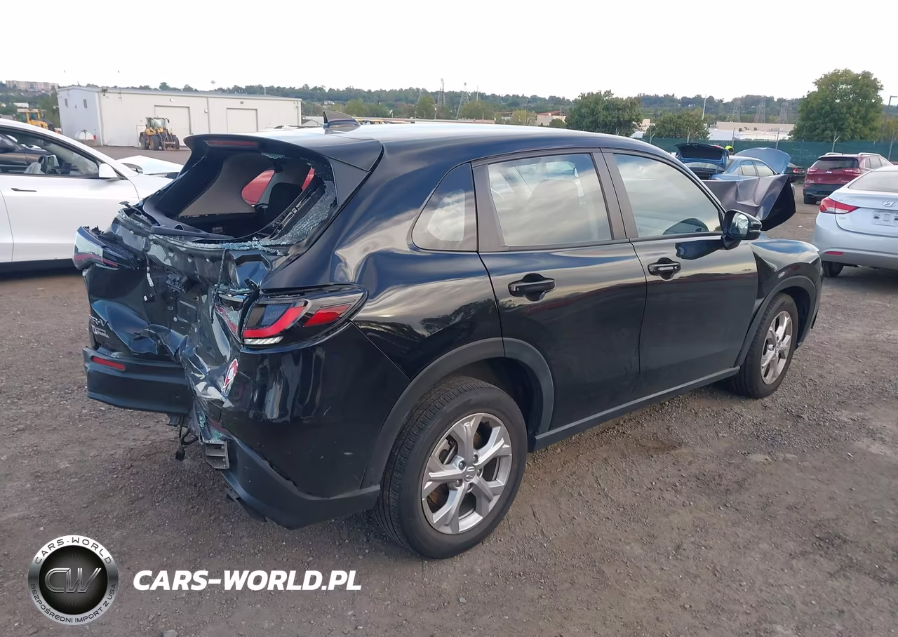 2023 Honda Hr-V Awd Lx VIN:3CZRZ2H32PM742697 - 4