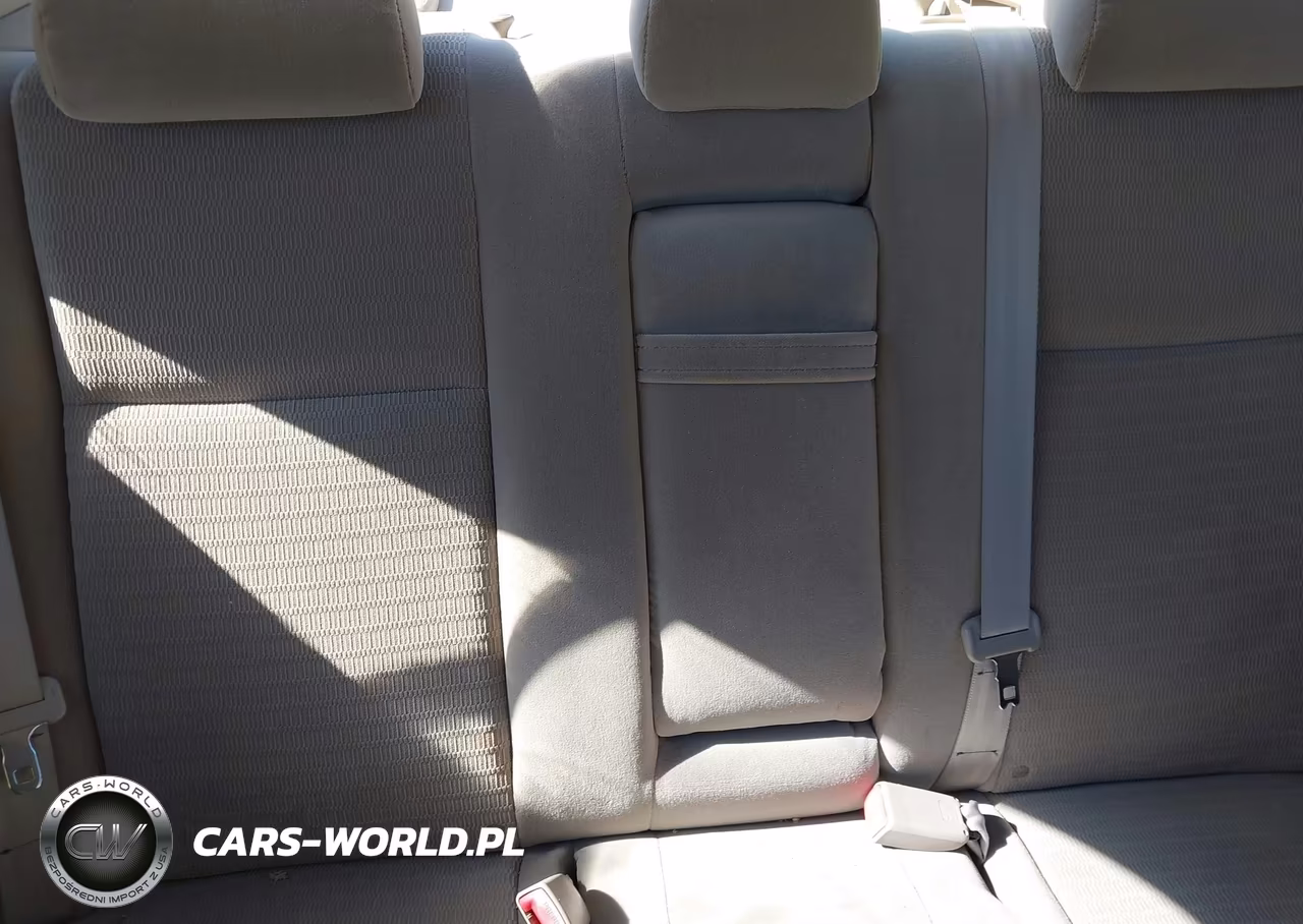 2005 Toyota Camry Le VIN:4T1BE32K45U003313 - 8