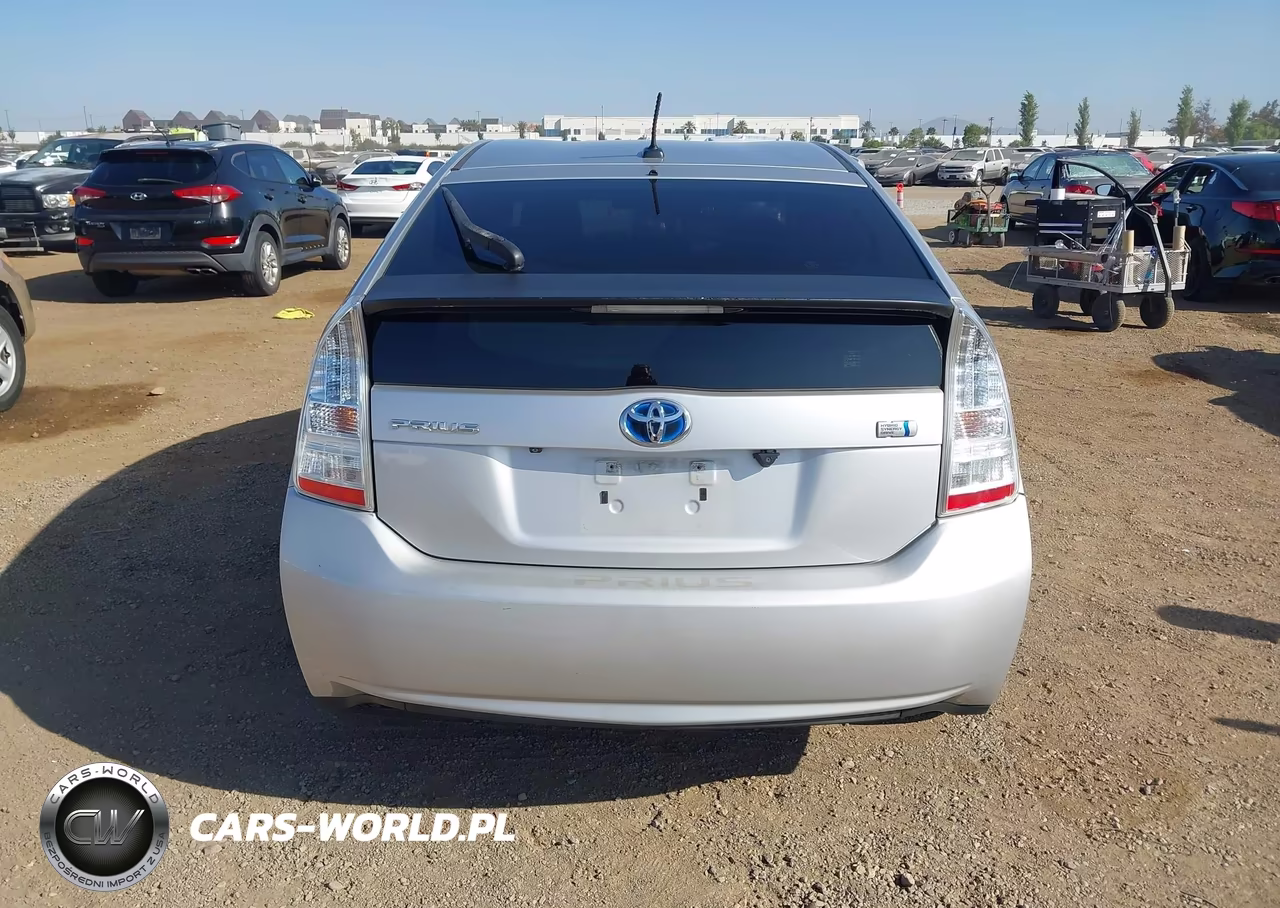 2011 Toyota Prius Three VIN:JTDKN3DU2B1402902 - 16