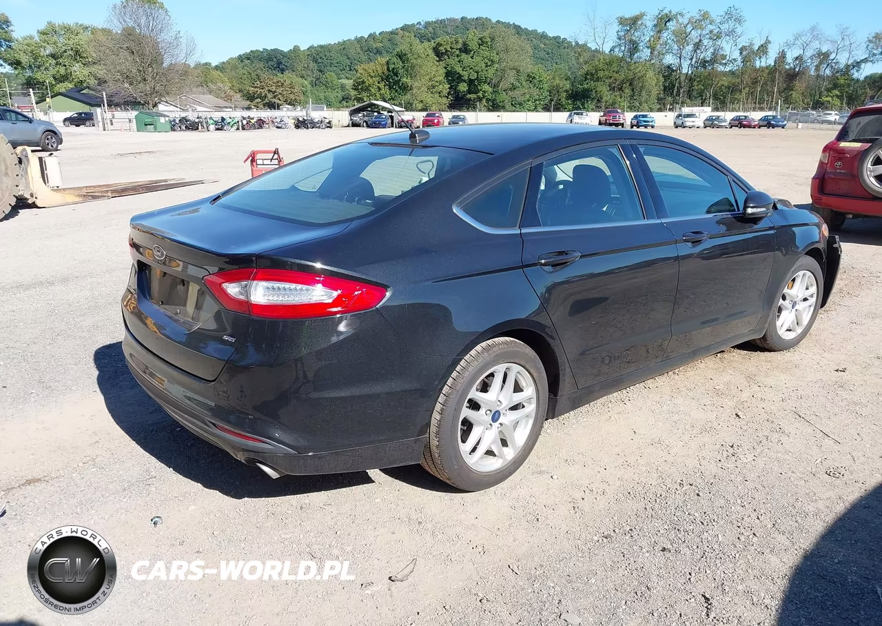 2014 Ford Fusion Se VIN:1FA6P0H74E5386977 - 4