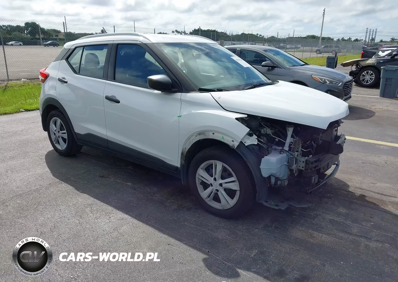 2019 Nissan Kicks S