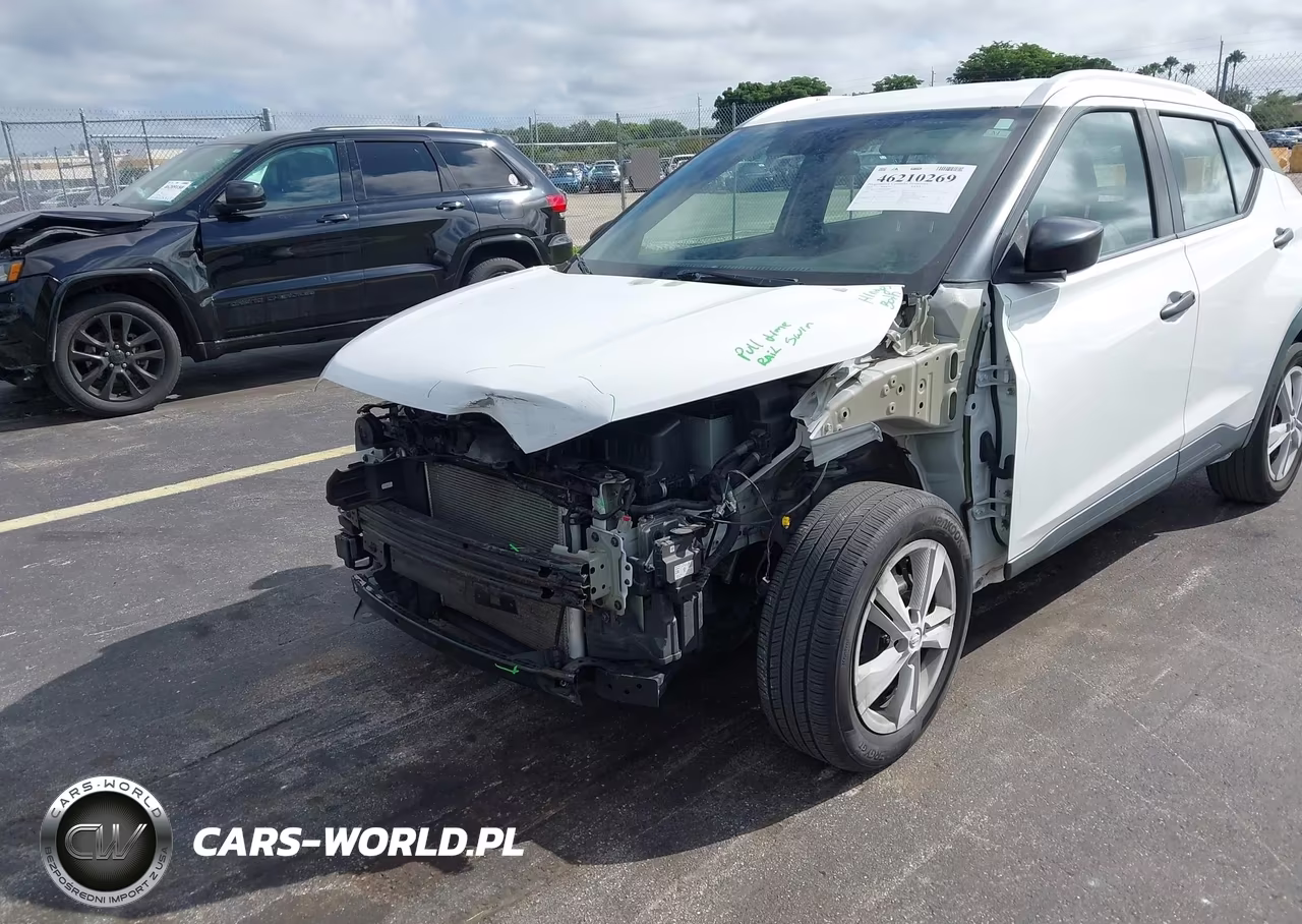 2019 Nissan Kicks S VIN:3N1CP5CU9KL510960 - 6