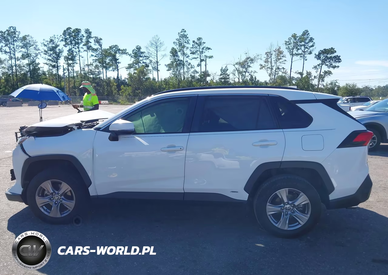 2023 Toyota Rav4 Hybrid Xle VIN:JTMRWRFV1PD205021 - 14