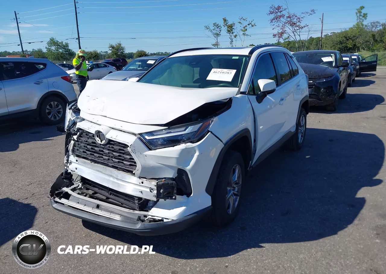 2023 Toyota Rav4 Hybrid Xle VIN:JTMRWRFV1PD205021 - 2