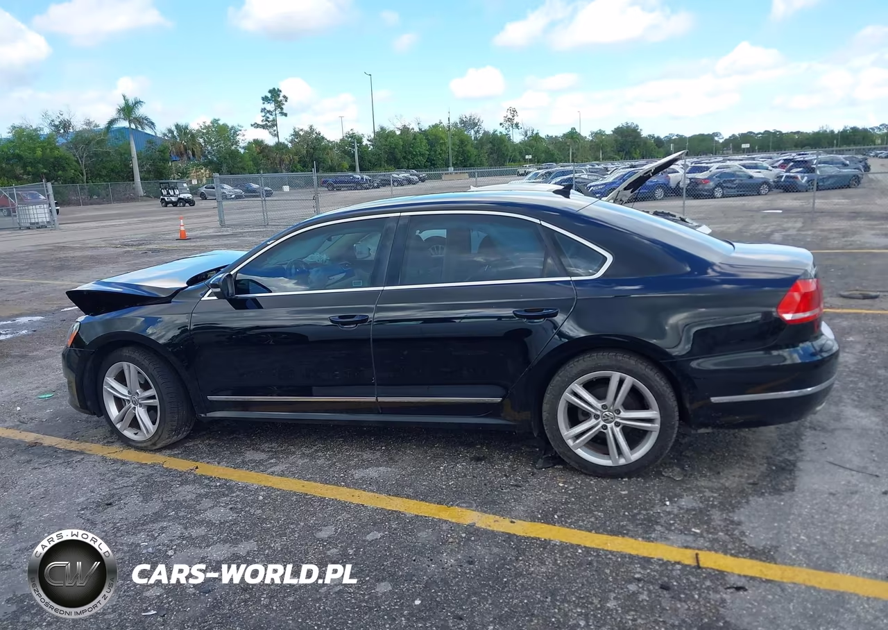 2015 Volkswagen Passat 2.0L Tdi Sel Premium VIN:1VWCV7A35FC041664 - 13