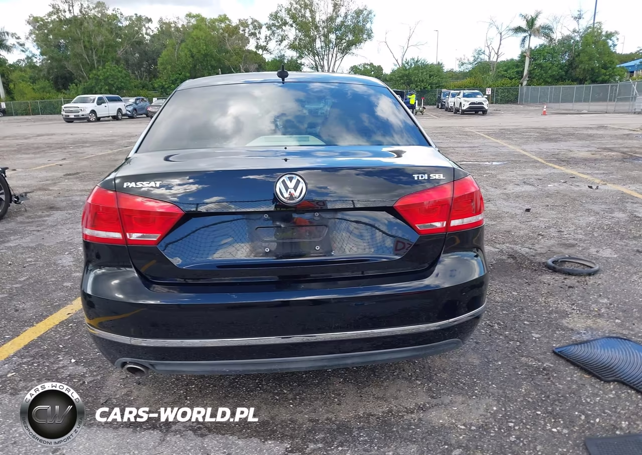 2015 Volkswagen Passat 2.0L Tdi Sel Premium VIN:1VWCV7A35FC041664 - 15