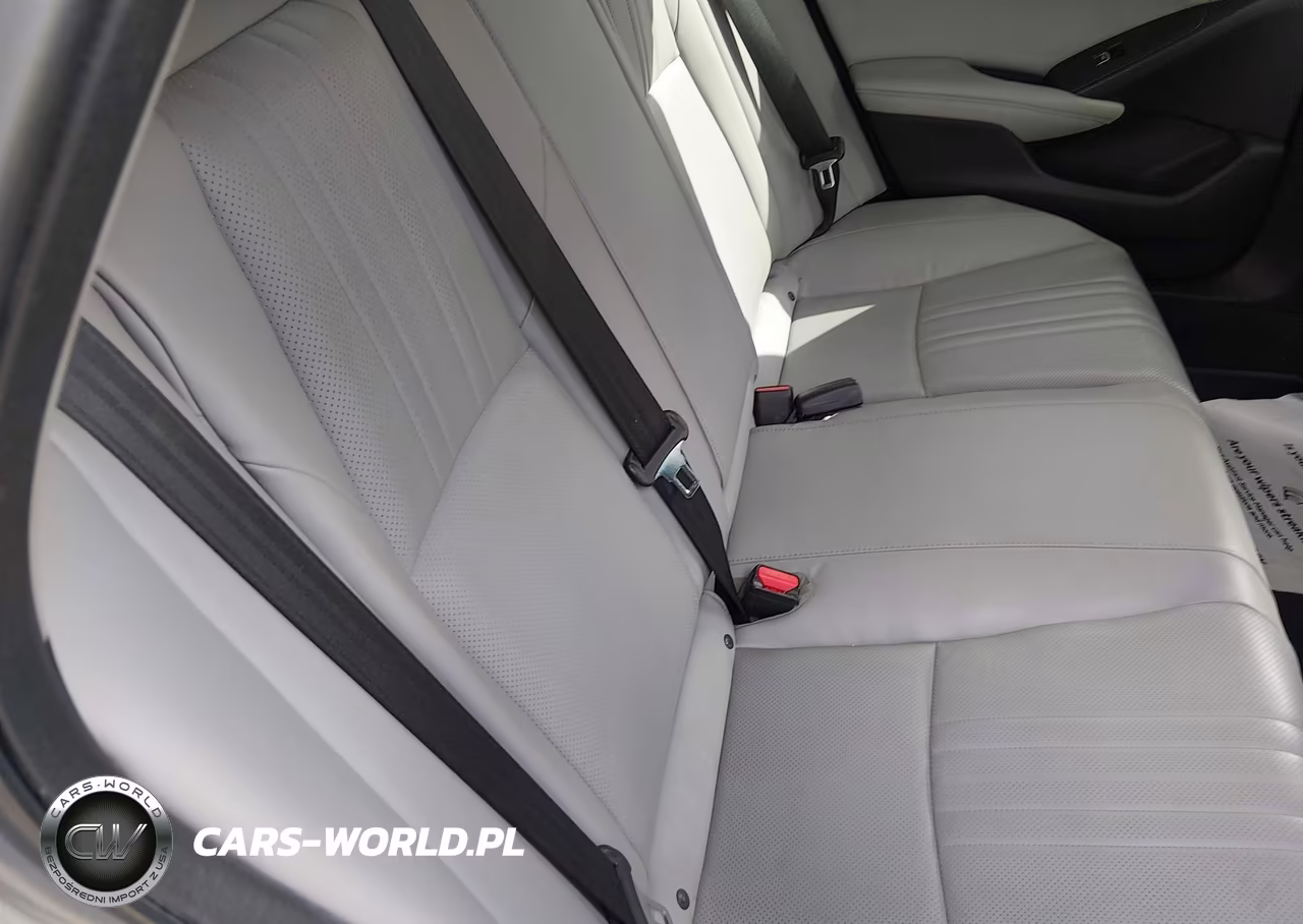2018 Honda Accord Ex-L VIN:1HGCV1F5XJA235235 - 8