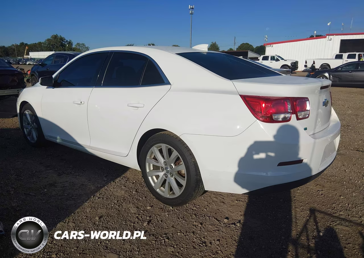 2015 Chevrolet Malibu 2Lt VIN:1G11D5SL0FF128069 - 3