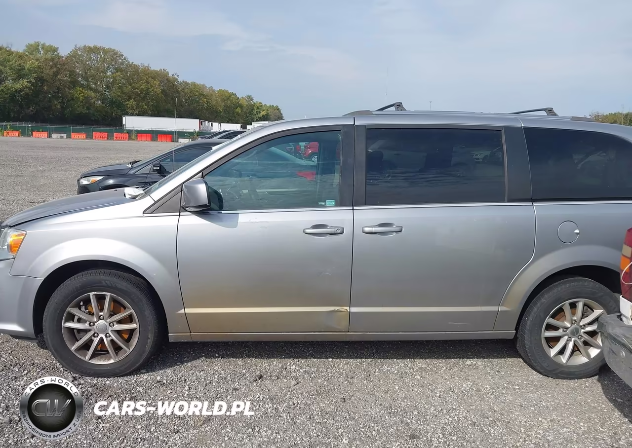 2019 Dodge Grand Caravan Sxt VIN:2C4RDGCG8KR726064 - 14