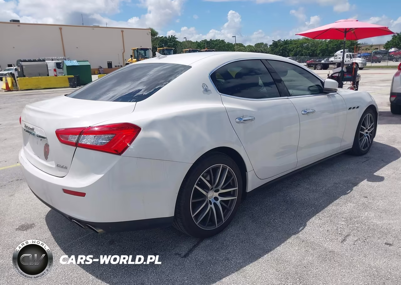 2014 Maserati Ghibli VIN:ZAM57XSAXE1085572 - 4