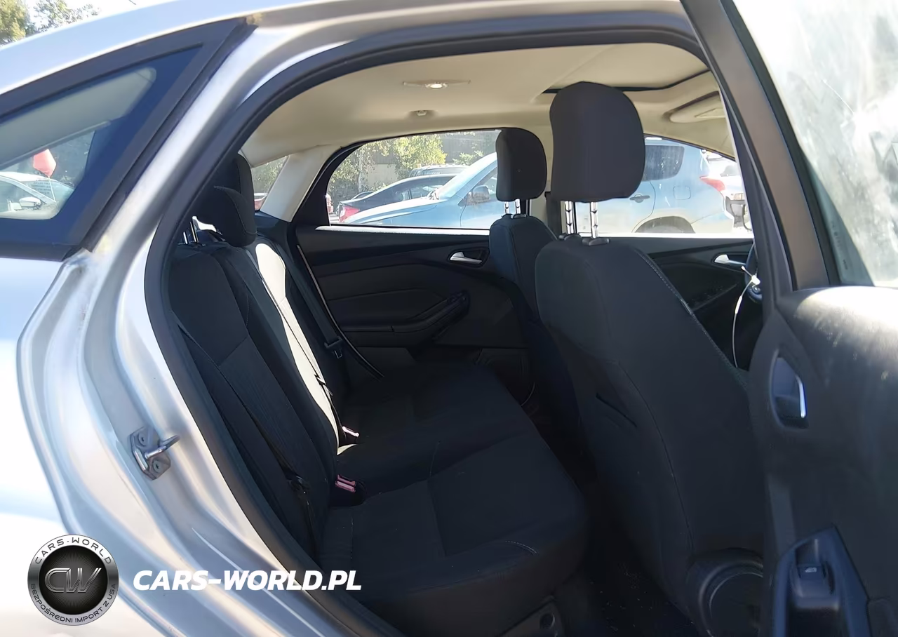 2015 Ford Focus Se VIN:1FADP3F29FL316324 - 8