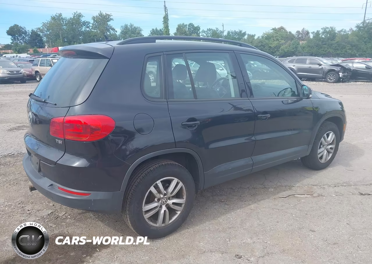 2016 Volkswagen Tiguan S VIN:WVGAV7AX6GW542684 - 4