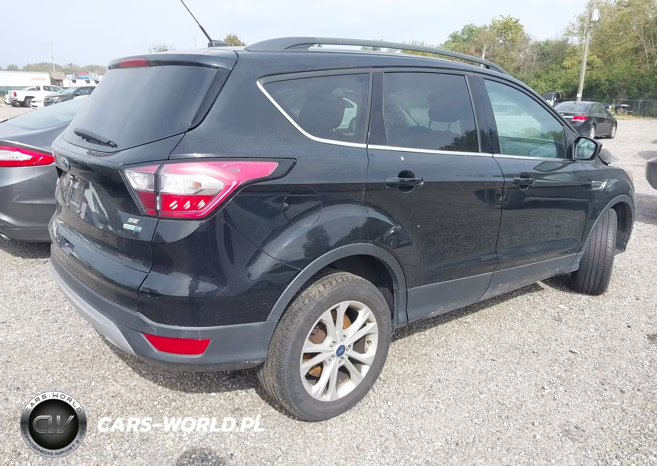2018 Ford Escape Se VIN:1FMCU9GD4JUC42665 - 4