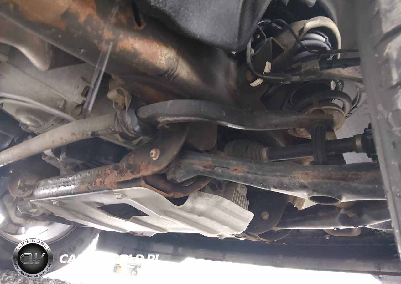 2018 Chevrolet Tahoe Ls VIN:1GNSKAEC5JR333455 - 14