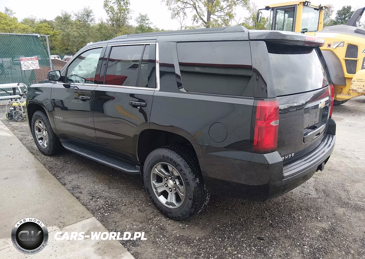 2018 Chevrolet Tahoe Ls VIN:1GNSKAEC5JR333455 - 3