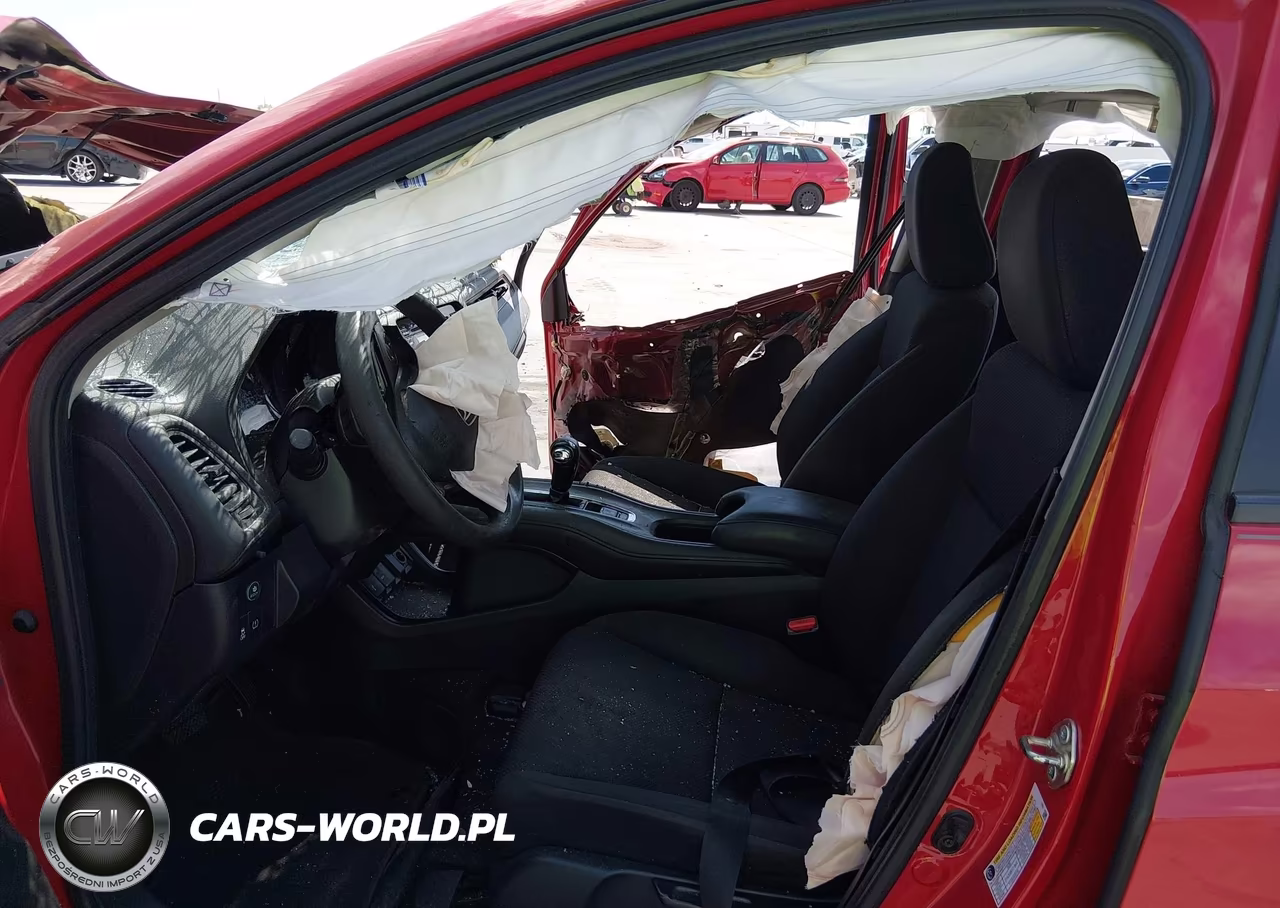 2018 Honda Hr-V Lx VIN:3CZRU6H37JM718134 - 5