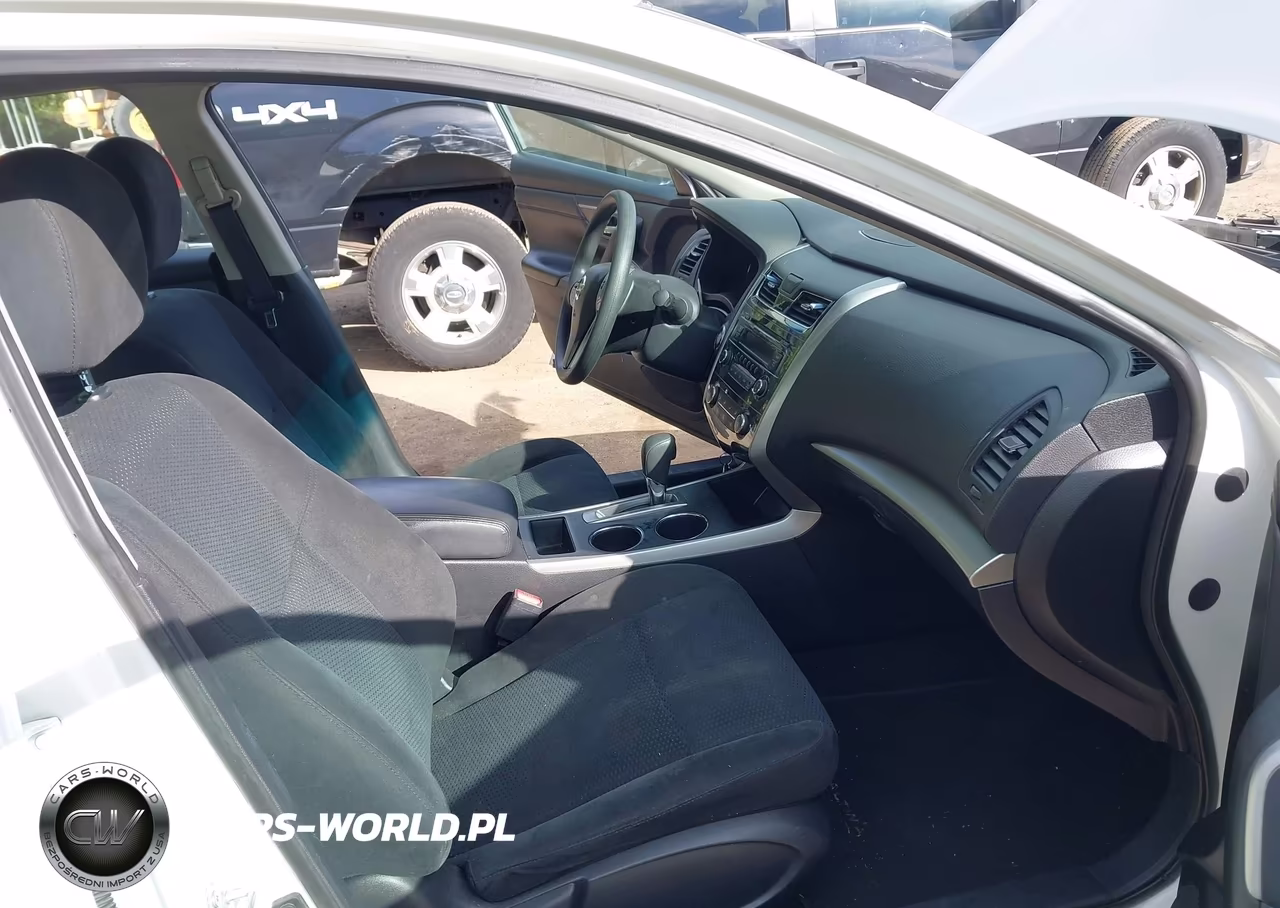 2015 Nissan Altima 2.5 S VIN:1N4AL3AP6FN912271 - 5