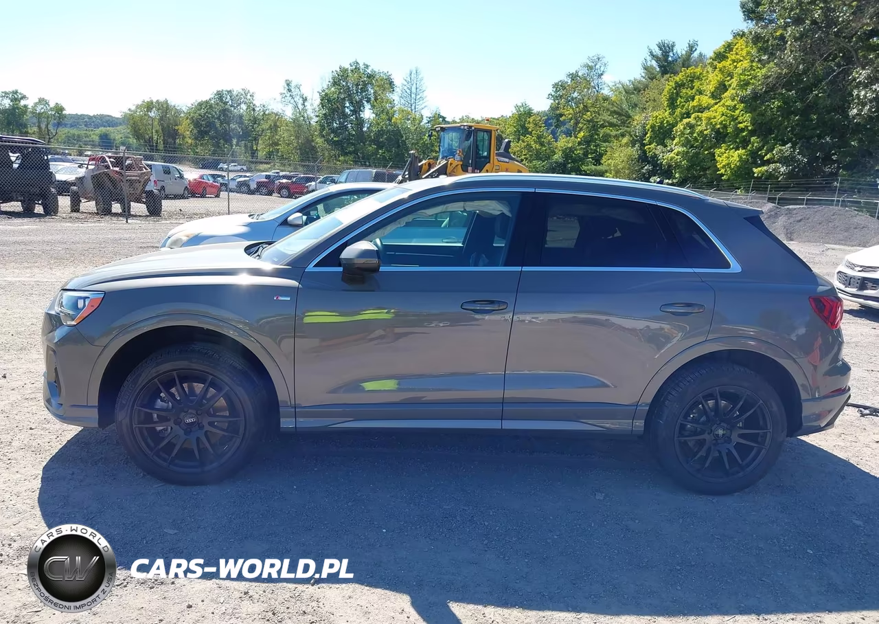 2021 Audi Q3 S Line Premium VIN:WA1DECF33M1015429 - 15