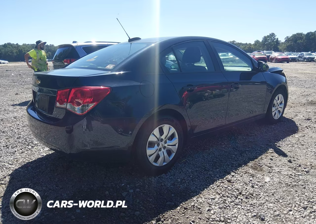 2015 Chevrolet Cruze Ls Auto VIN:1G1PA5SH1F7191951 - 4