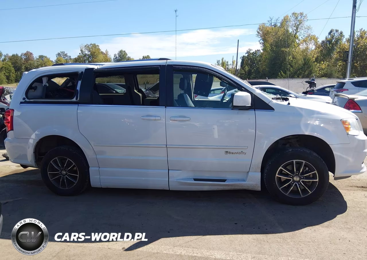 2017 Dodge Grand Caravan Sxt VIN:2C4RDGCG3HR693550 - 13