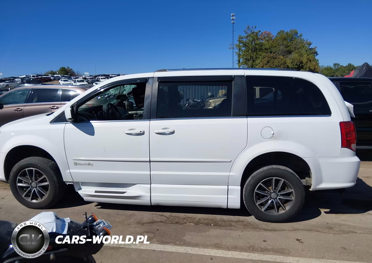 2017 Dodge Grand Caravan Sxt VIN:2C4RDGCG3HR693550 - 14
