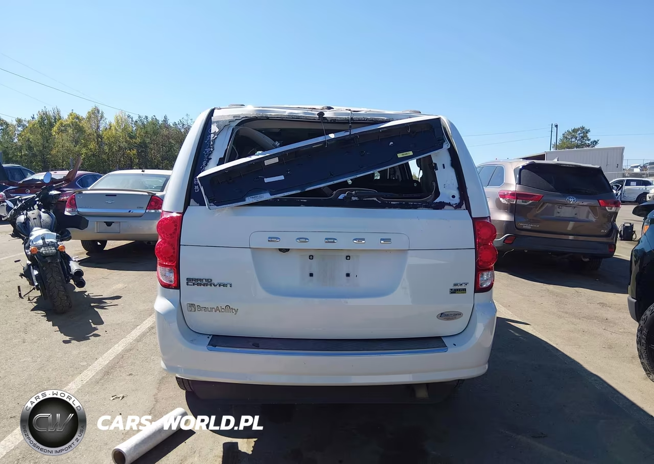 2017 Dodge Grand Caravan Sxt VIN:2C4RDGCG3HR693550 - 16