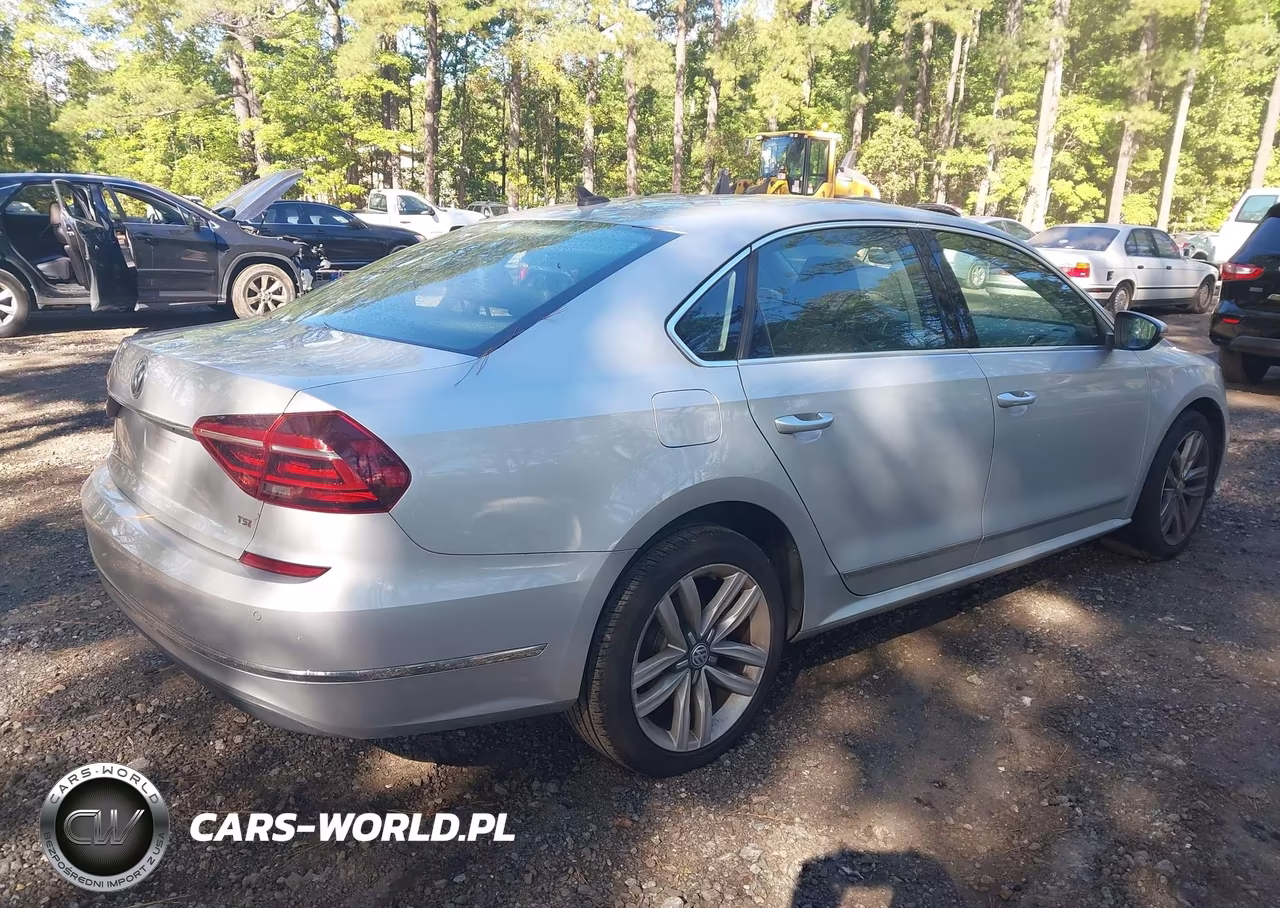 2017 Volkswagen Passat 1.8T Se VIN:1VWGT7A30HC077871 - 4