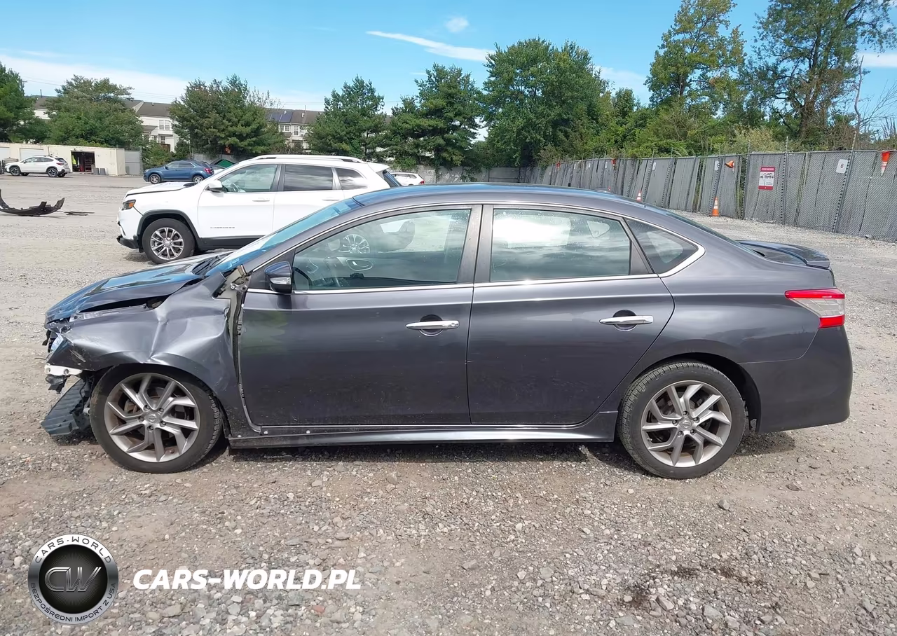 2015 Nissan Sentra Sr VIN:3N1AB7AP5FY365679 - 15