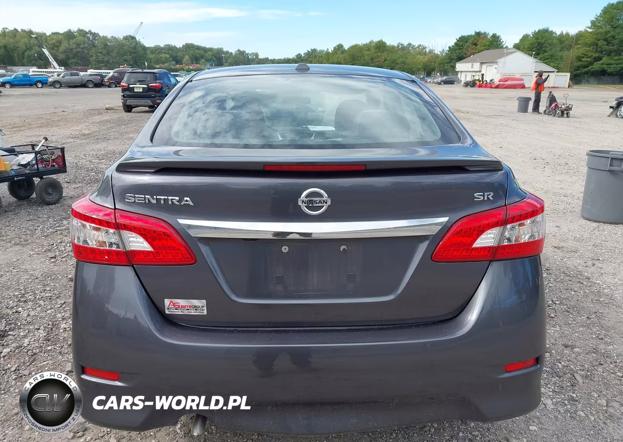 2015 Nissan Sentra Sr VIN:3N1AB7AP5FY365679 - 17