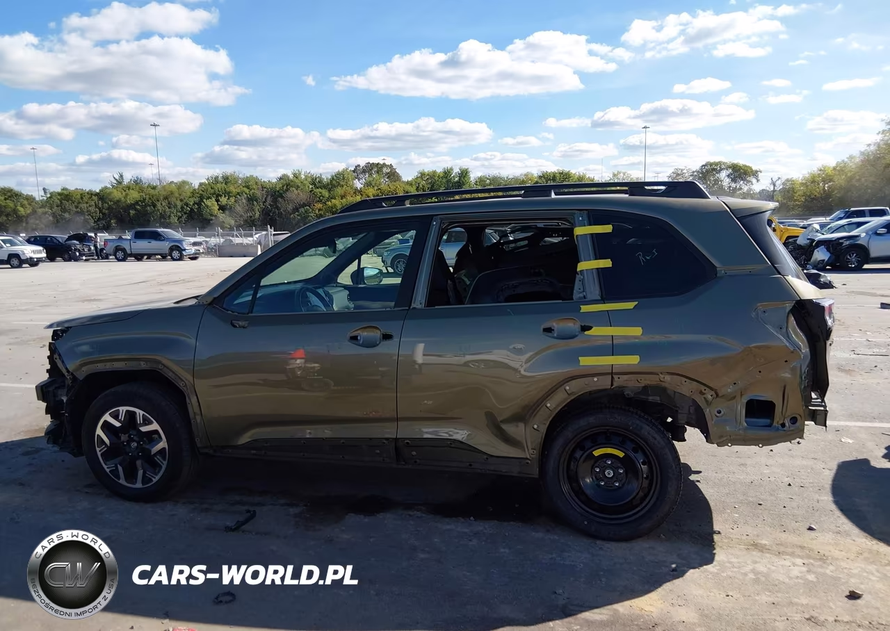 2025 Subaru Forester Premium VIN:JF2SLDBC3SH498585 - 15