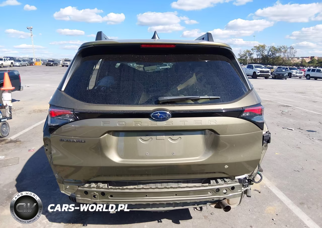 2025 Subaru Forester Premium VIN:JF2SLDBC3SH498585 - 17