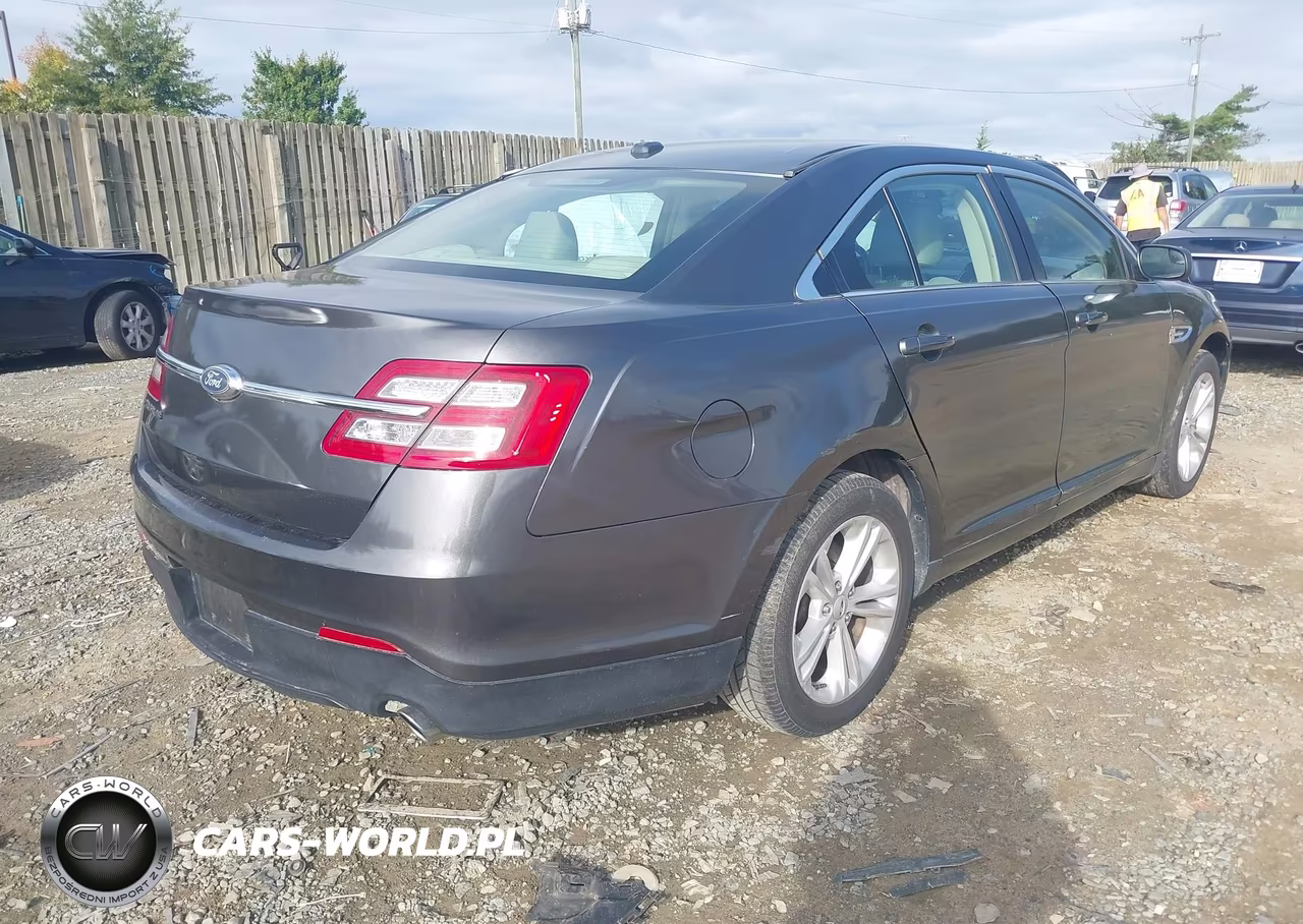 2017 Ford Taurus Se VIN:1FAHP2D80HG138849 - 4